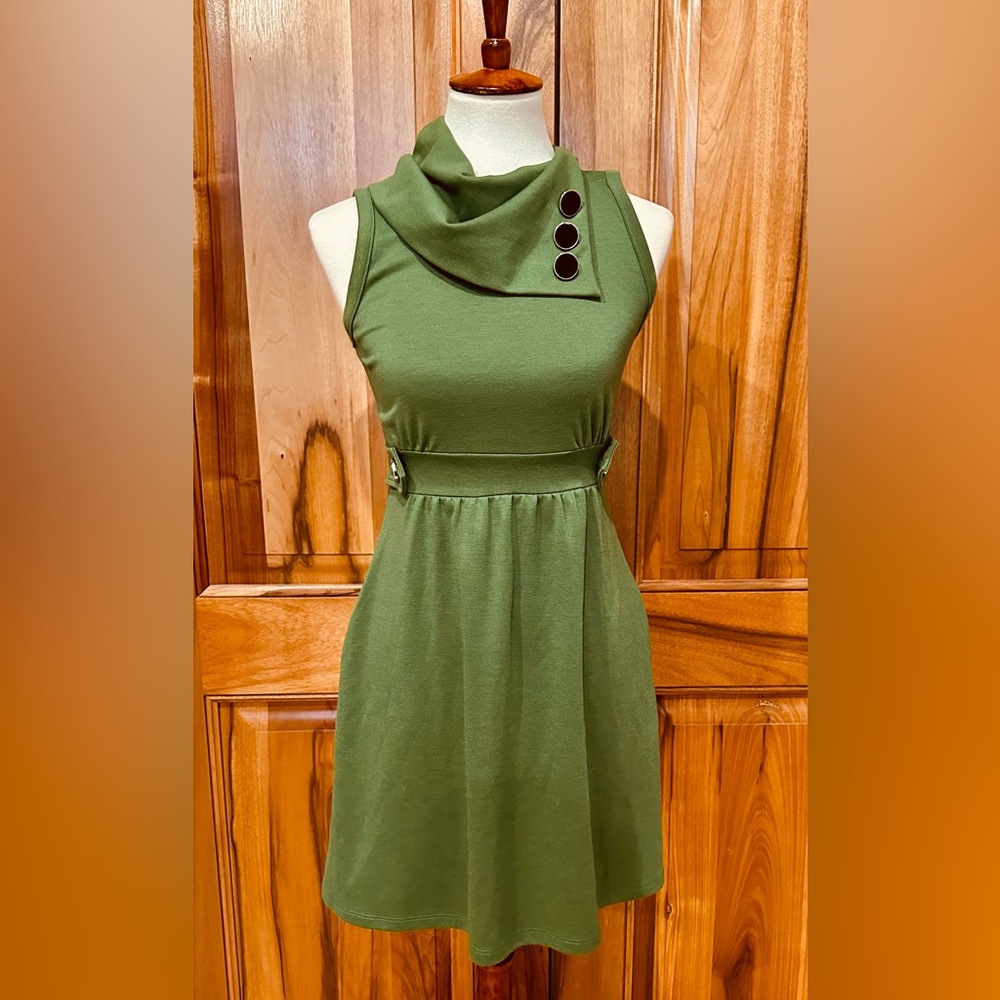 Monteau - Los Angeles - Deep Olive Green Pocket Dress, S, EUC